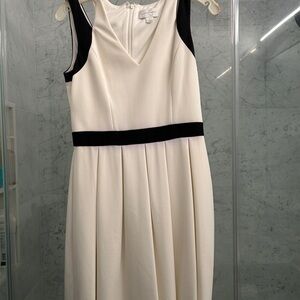Jessica Simpson Cream and Black Midi Dress